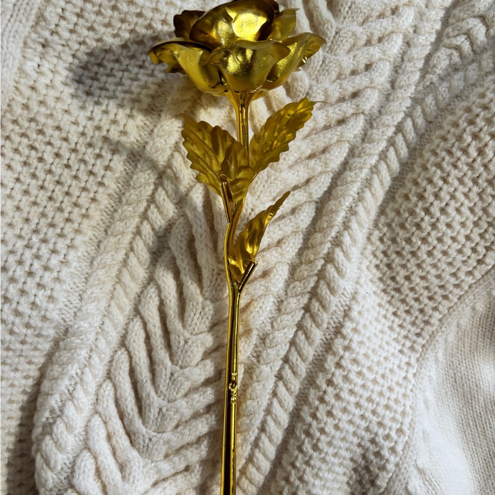 Forever Gold Rose
